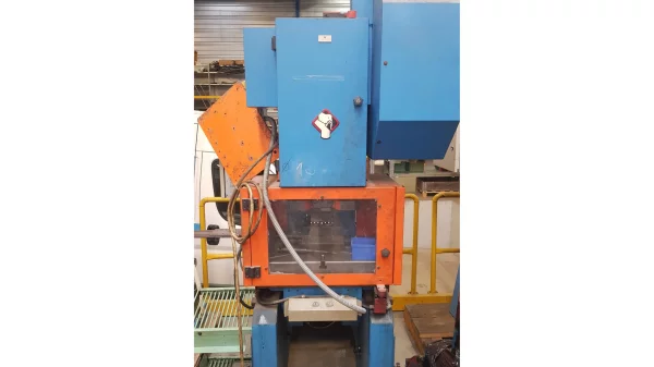 Brugt SANGIACOMO® 30 tons presse - EMG PRESSES